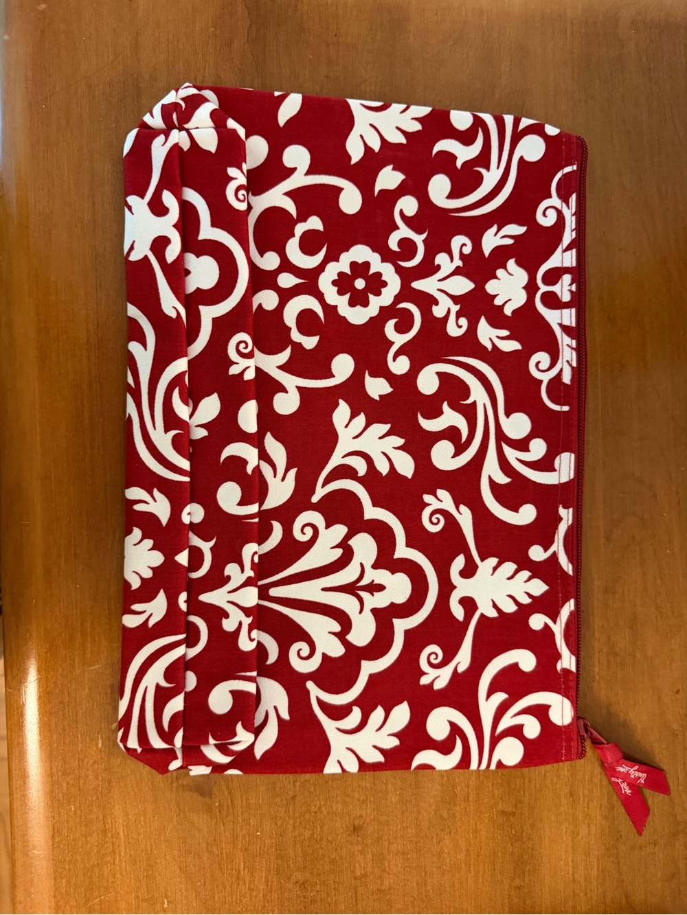 thirty-one Red and White Damask Zipper Pouch - Picture 3 of 3